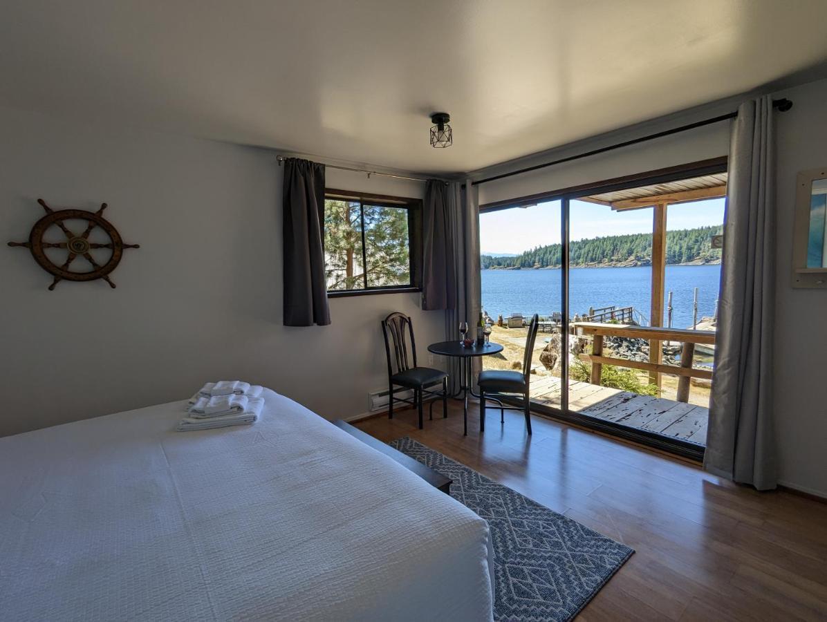 Jade Resort-Oceanfront Suites In Gowlland Harbour Heriot Bay المظهر الخارجي الصورة