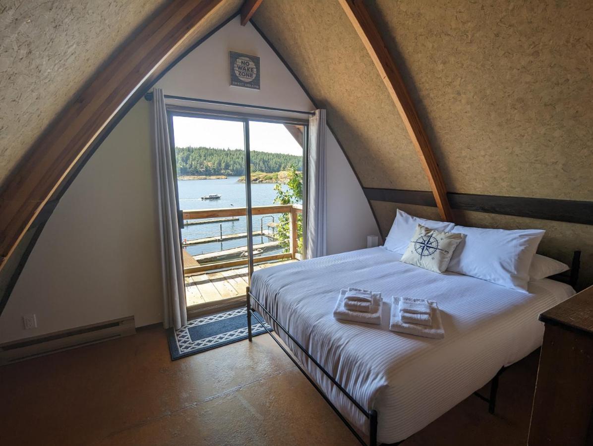 Jade Resort-Oceanfront Suites In Gowlland Harbour Heriot Bay المظهر الخارجي الصورة